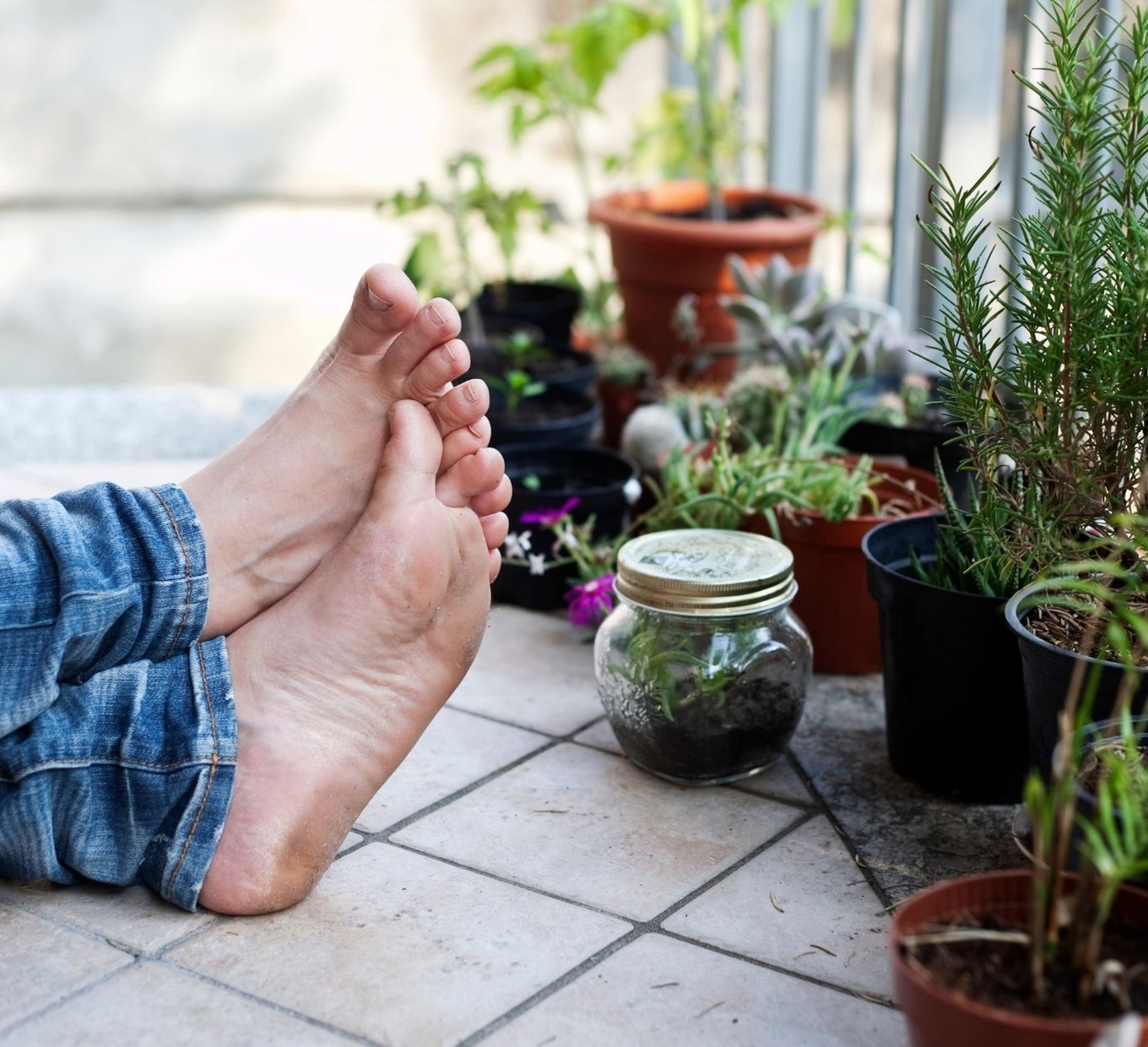 Jak na jaře osvěžit balkon? 3 tipy na mini-rekonstrukci svépomocí 