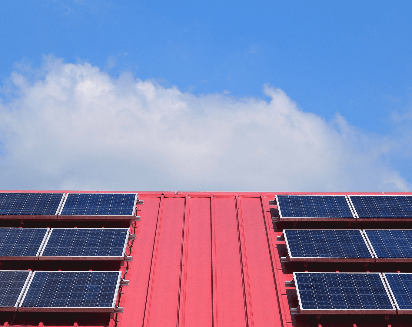 Jak vybudovat solární elektrárnu ve společenství vlastníků?